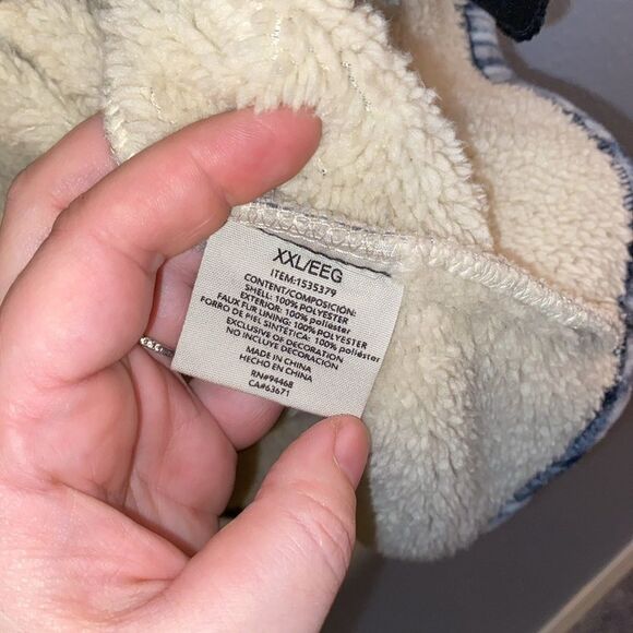 Sage Collective XXL Plaid Button Up - Picture 6 of 6